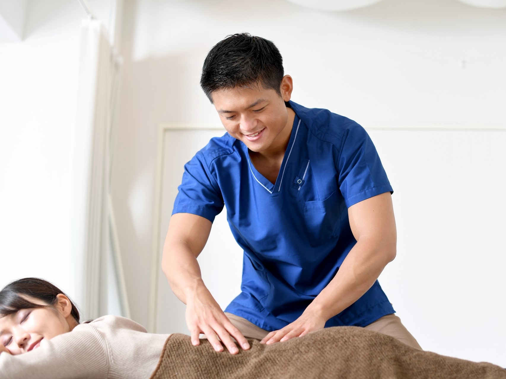 交通事故の治療 4 手技療法×機器療法の組み合わせ